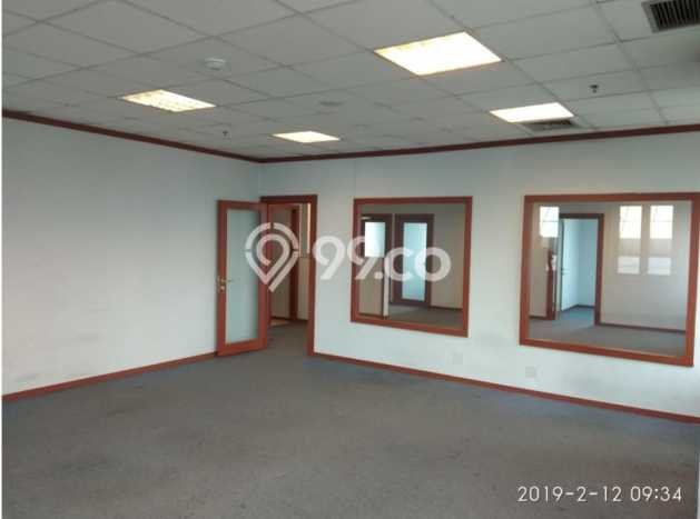 Kantor Disewakan di Area Ramai Mampang Prapatan, Jakarta Selatan Kantor Disewakan di Area Ramai Mampang Prapatan, Jakarta Selatan