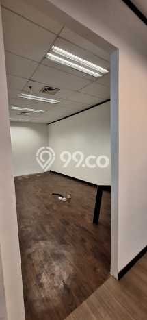 LOKASI BISNIS! Kantor For Rent Kawasan , Luas 425m2m², Jalan Strategis, Siap Operasional LOKASI BISNIS! Kantor For Rent Kawasan , Luas 425m2m², Jalan Strategis, Siap Operasional