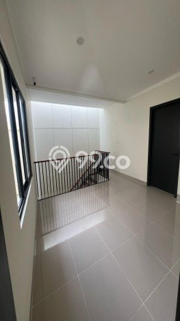 Jual Rumah Mewah Megah Dengan View Cantik di Gading Serpong, Tangerang Jual Rumah Mewah Megah Dengan View Cantik di Gading Serpong, Tangerang