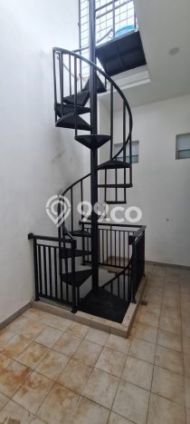Hunian Mewah LB 215m2 Siap Pakai Desain Elegan di Gading Serpong, Tangerang Hunian Mewah LB 215m2 Siap Pakai Desain Elegan di Gading Serpong, Tangerang