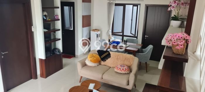 Rumah Luxury Modern Siap Huni di BSD Tangerang Rumah Luxury Modern Siap Huni di BSD Tangerang
