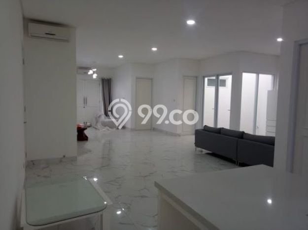 HOT DEAL! Dijual Rumah Premium area Gading Serpong, Tangerang, Luas Tanah 250m² Luas Bangunan 350m² HOT DEAL! Dijual Rumah Premium area Gading Serpong, Tangerang, Luas Tanah 250m² Luas Bangunan 350m²