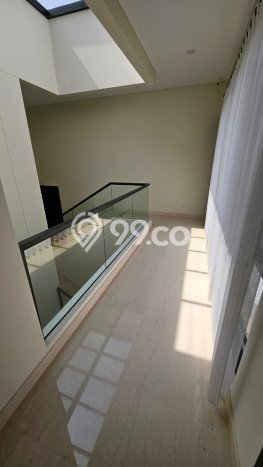 PROMO TERBATAS! Rumah Berkualitas area Gading Serpong, Tangerang, LT 153m² Bangunan 196m² PROMO TERBATAS! Rumah Berkualitas area Gading Serpong, Tangerang, LT 153m² Bangunan 196m²