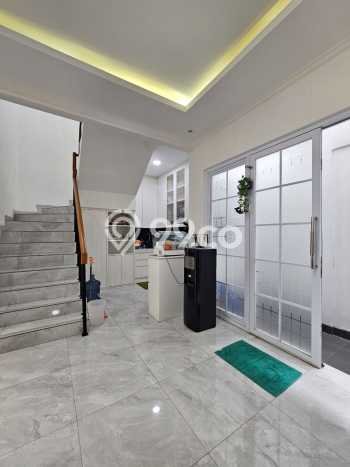 Rumah Akses Mudah di , Tangerang, Luas 105m2m² LB 160m2m² Rumah Akses Mudah di , Tangerang, Luas 105m2m² LB 160m2m²