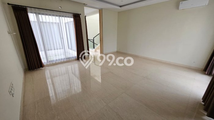 PROMO TERBATAS! Rumah Berkualitas area Gading Serpong, Tangerang, LT 153m² Bangunan 196m² PROMO TERBATAS! Rumah Berkualitas area Gading Serpong, Tangerang, LT 153m² Bangunan 196m²