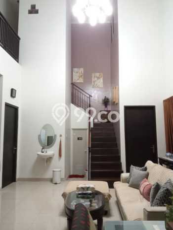 Hunian Mewah LB 135m2 Siap Huni Desain Elegan di BSD, Tangerang Hunian Mewah LB 135m2 Siap Huni Desain Elegan di BSD, Tangerang