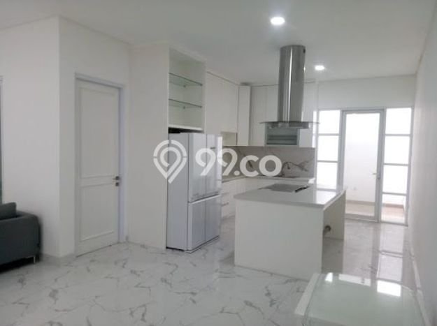 HOT DEAL! Dijual Rumah Premium area Gading Serpong, Tangerang, Luas Tanah 250m² Luas Bangunan 350m² HOT DEAL! Dijual Rumah Premium area Gading Serpong, Tangerang, Luas Tanah 250m² Luas Bangunan 350m²