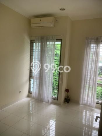 For Sale Hunian Rumah Terawat 4 Kamar di Gading Serpong, Tangerang For Sale Hunian Rumah Terawat 4 Kamar di Gading Serpong, Tangerang