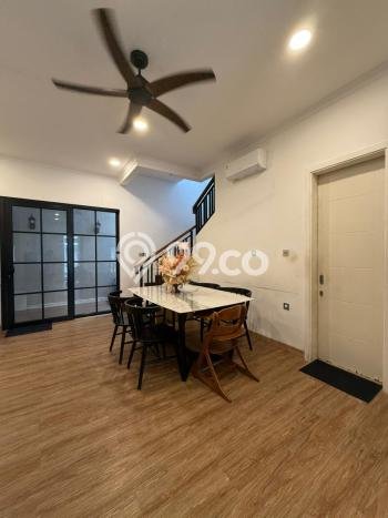 Rumah Luxury Modern Tanpa Renovasi di Gading Serpong Tangerang Rumah Luxury Modern Tanpa Renovasi di Gading Serpong Tangerang