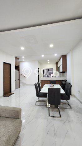 KESEMPATAN EMAS! Rumah di , Tangerang, LT 126m2m² Bangunan 200m2m² KESEMPATAN EMAS! Rumah di , Tangerang, LT 126m2m² Bangunan 200m2m²