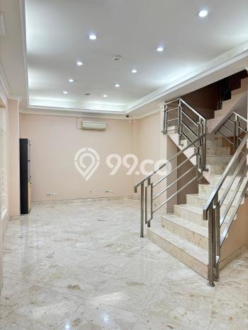 Ruko untuk disewa di Pasar Minggu punya LT 771m2 & LB 515m2 harga sewa kompetitif Ruko untuk disewa di Pasar Minggu punya LT 771m2 & LB 515m2 harga sewa kompetitif