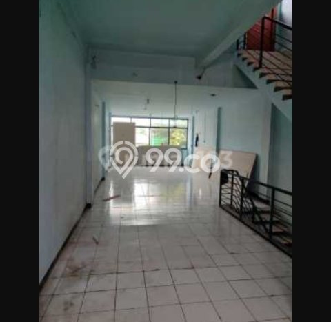 Unit Ruko Paling Strategis di Kebayoran Baru Jakarta Selatan dengan LB 75m2 Unit Ruko Paling Strategis di Kebayoran Baru Jakarta Selatan dengan LB 75m2
