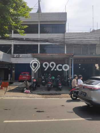 Unit Ruko Paling Strategis di Kebayoran Baru Jakarta Selatan dengan LB 75m2 Unit Ruko Paling Strategis di Kebayoran Baru Jakarta Selatan dengan LB 75m2