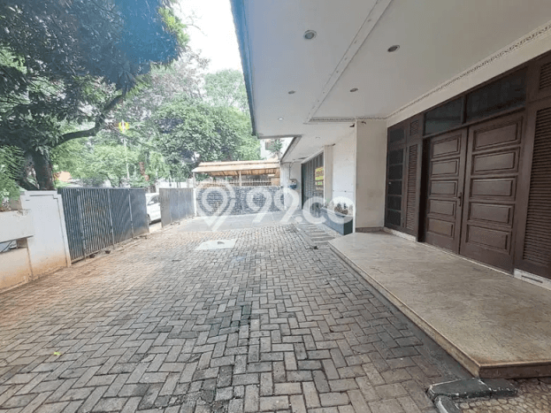 Rumah 7 Kamar Siap Huni Disewakan di Kebayoran Lama Harga Kompetitif Rumah 7 Kamar Siap Huni Disewakan di Kebayoran Lama Harga Kompetitif