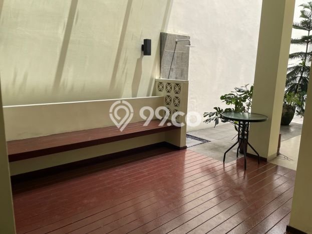 Lokasi terbaik! Rumah siap huni disewakan di Cilandak LB 440m2 Lokasi terbaik! Rumah siap huni disewakan di Cilandak LB 440m2