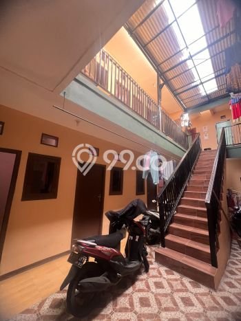 FOR SALE Kost 26 Kamar, 6 Kamar Mandi di Kebayoran Lama, Jakarta Selatan, Luas 180m2 FOR SALE Kost 26 Kamar, 6 Kamar Mandi di Kebayoran Lama, Jakarta Selatan, Luas 180m2