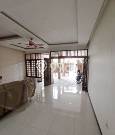 Dijual Rumah Premium dengan Fasilitas Sekitar Lengkap di Duren Sawit, Jakarta Timur Dijual Rumah Premium dengan Fasilitas Sekitar Lengkap di Duren Sawit, Jakarta Timur