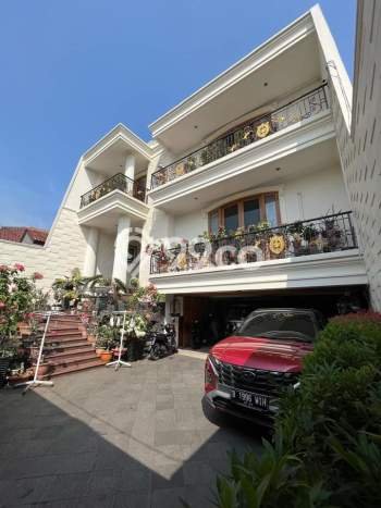 Jual Rumah Mewah Elegan Dengan View Eksklusif di Pondok Kelapa, Jakarta Timur Jual Rumah Mewah Elegan Dengan View Eksklusif di Pondok Kelapa, Jakarta Timur