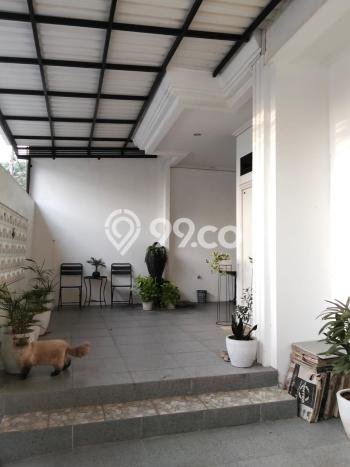 Rumah Elit Modern Tanpa Renovasi di Rawamangun Jakarta Timur Rumah Elit Modern Tanpa Renovasi di Rawamangun Jakarta Timur