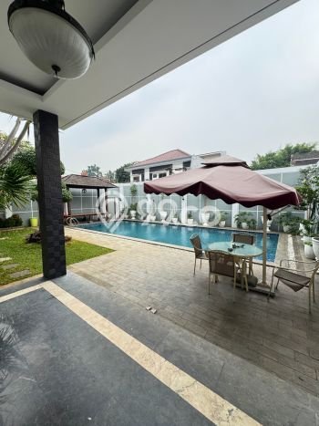 Rumah Elit LB 630m2 Siap Pakai Desain Elegan di Jatiwaringin, Bekasi Rumah Elit LB 630m2 Siap Pakai Desain Elegan di Jatiwaringin, Bekasi