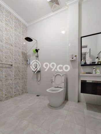 Siap Huni Hunian Elit 4 Kamar di Jagakarsa Dekat ke Mana Pun Siap Huni Hunian Elit 4 Kamar di Jagakarsa Dekat ke Mana Pun