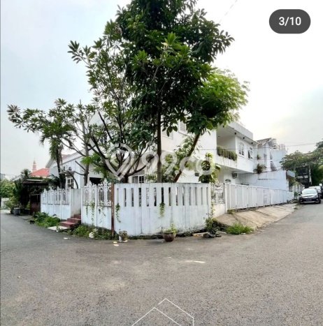 Unit Kost Dijual di Kawasan Tebet Jakarta Selatan dengan 11 KT Unit Kost Dijual di Kawasan Tebet Jakarta Selatan dengan 11 KT
