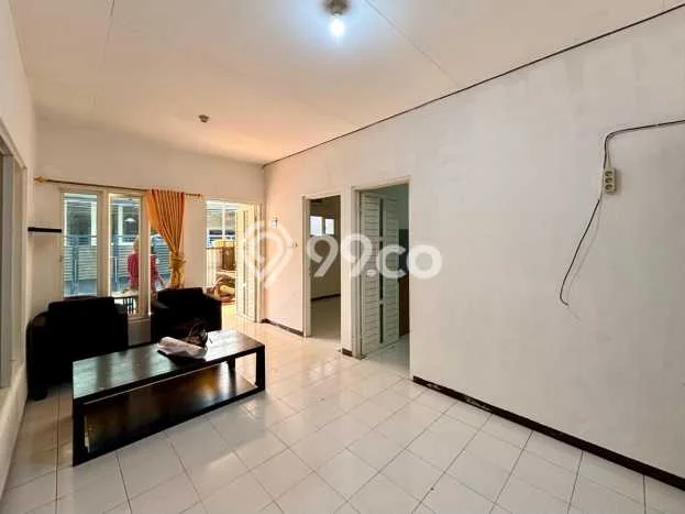 Rumah Modern Cantik 3 KT Siap Huni di Tebet Rumah Modern Cantik 3 KT Siap Huni di Tebet