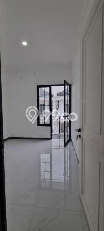 Jual Rumah Favorit Siap Huni LB 80m2 di Ciracas, Jakarta Timur Jual Rumah Favorit Siap Huni LB 80m2 di Ciracas, Jakarta Timur