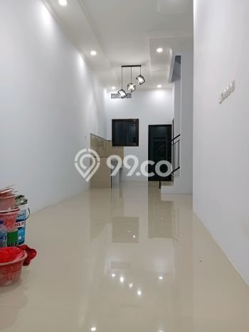 Rumah Strategis Modern Lb 75m2 di Ciracas, Jakarta Timur Rumah Strategis Modern Lb 75m2 di Ciracas, Jakarta Timur