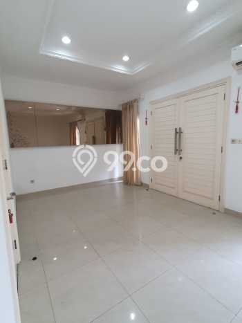 Disewakan! Rumah 4 Kamar Tidur &
3 Kamar Mandi di Pantai Indah Kapuk, Jakarta Utara Disewakan! Rumah 4 Kamar Tidur &
3 Kamar Mandi di Pantai Indah Kapuk, Jakarta Utara
