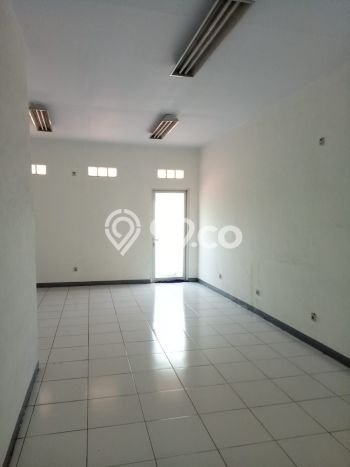 Unit Ruko Disewakan di Pondok Pinang di Area Ramai & Strategis Unit Ruko Disewakan di Pondok Pinang di Area Ramai & Strategis