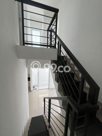 Jual Rumah Modern 4 KT di Jatiwaringin, Bekasi Jual Rumah Modern 4 KT di Jatiwaringin, Bekasi