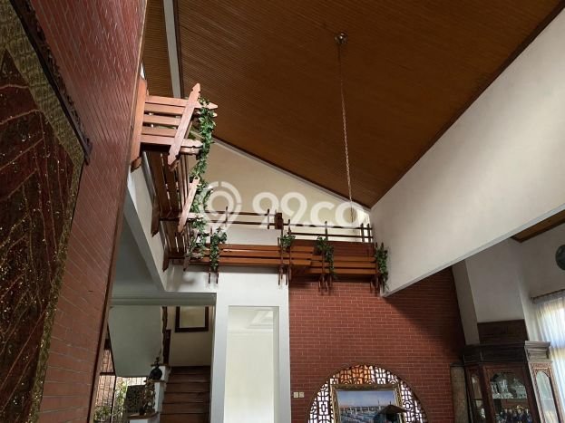 Rumah Elit LB 500m2 Siap Pakai Desain Elegan di Cibubur, Jakarta Timur Rumah Elit LB 500m2 Siap Pakai Desain Elegan di Cibubur, Jakarta Timur