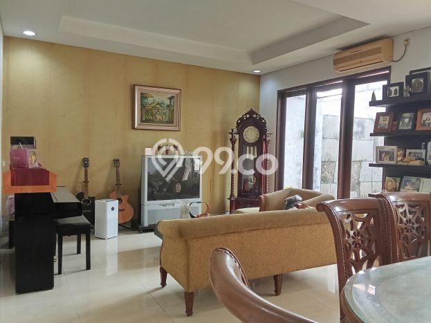 For Sale! Luxury House LT 167m2 Desain Elegan di Lebak Bulus For Sale! Luxury House LT 167m2 Desain Elegan di Lebak Bulus