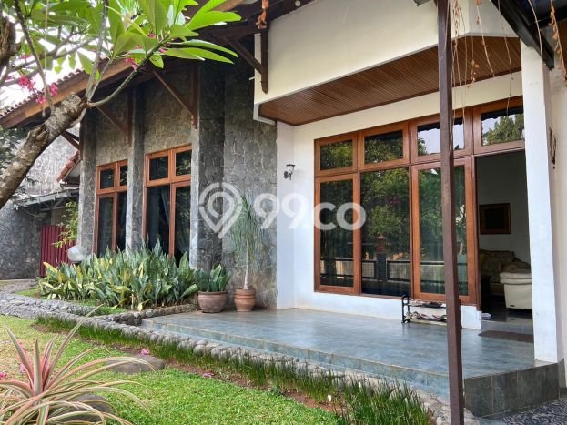 Rumah Elit LB 500m2 Siap Pakai Desain Elegan di Cibubur, Jakarta Timur Rumah Elit LB 500m2 Siap Pakai Desain Elegan di Cibubur, Jakarta Timur