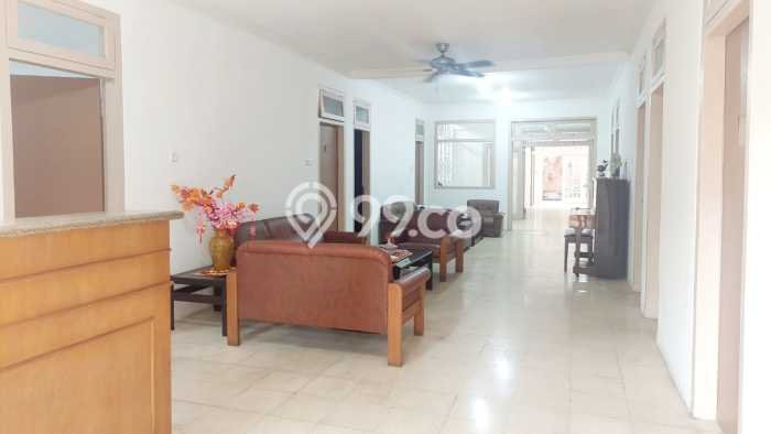 Jual Rumah Luas Megah Dengan View Cantik di Pondok Kelapa, Jakarta Timur Jual Rumah Luas Megah Dengan View Cantik di Pondok Kelapa, Jakarta Timur