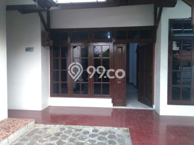 Rumah Elit LB 248m2 Siap Huni Desain Elegan di Jatiwaringin, Jakarta Timur Rumah Elit LB 248m2 Siap Huni Desain Elegan di Jatiwaringin, Jakarta Timur