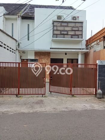 For Sale! Luxury House LT 167m2 Desain Elegan di Lebak Bulus For Sale! Luxury House LT 167m2 Desain Elegan di Lebak Bulus