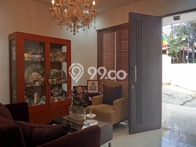 For Sale! Luxury House LT 167m2 Desain Elegan di Lebak Bulus For Sale! Luxury House LT 167m2 Desain Elegan di Lebak Bulus