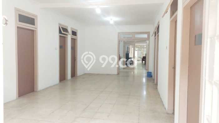 Jual Rumah Luas Megah Dengan View Cantik di Pondok Kelapa, Jakarta Timur Jual Rumah Luas Megah Dengan View Cantik di Pondok Kelapa, Jakarta Timur
