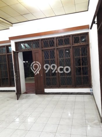 Rumah Elit LB 248m2 Siap Huni Desain Elegan di Jatiwaringin, Jakarta Timur Rumah Elit LB 248m2 Siap Huni Desain Elegan di Jatiwaringin, Jakarta Timur