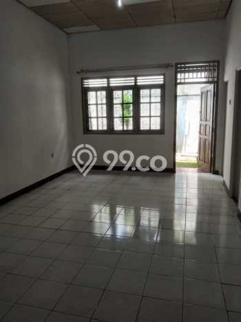 Rumah Elit LB 248m2 Siap Huni Desain Elegan di Jatiwaringin, Jakarta Timur Rumah Elit LB 248m2 Siap Huni Desain Elegan di Jatiwaringin, Jakarta Timur
