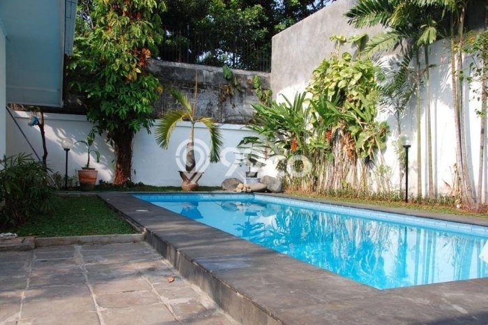 Dijual Rumah Premium dengan Fasilitas Sekitar Lengkap di Menteng, Jakarta Pusat Dijual Rumah Premium dengan Fasilitas Sekitar Lengkap di Menteng, Jakarta Pusat
