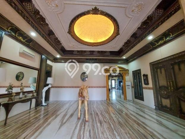 Siap Huni Hunian Elit 8 Kamar di Menteng Dekat ke Mana Saja Siap Huni Hunian Elit 8 Kamar di Menteng Dekat ke Mana Saja