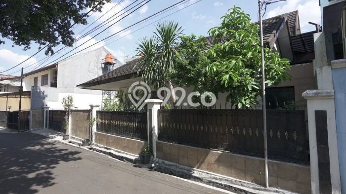 Rumah Eksklusif Siap Huni LT 300m2 di Tebet, Jakarta Selatan Rumah Eksklusif Siap Huni LT 300m2 di Tebet, Jakarta Selatan