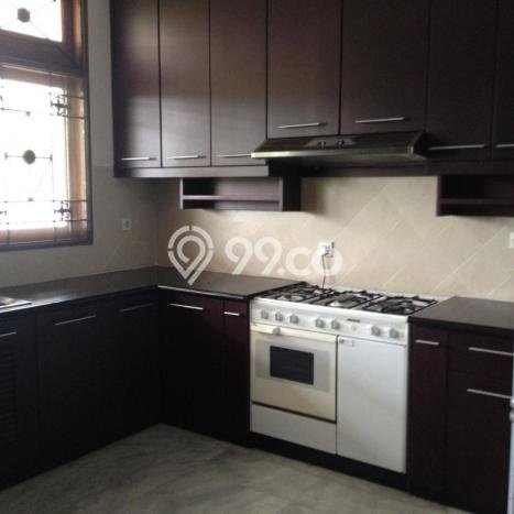 Rumah Elit Modern Tanpa Renovasi di Kemang Jakarta Selatan Rumah Elit Modern Tanpa Renovasi di Kemang Jakarta Selatan