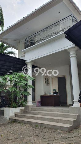 Dijual Rumah Premium dengan Fasilitas Sekitar Komplit di Menteng, Jakarta Pusat Dijual Rumah Premium dengan Fasilitas Sekitar Komplit di Menteng, Jakarta Pusat