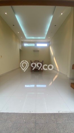 Rumah Elit Modern Tanpa Renovasi di Kemang Jakarta Selatan Rumah Elit Modern Tanpa Renovasi di Kemang Jakarta Selatan