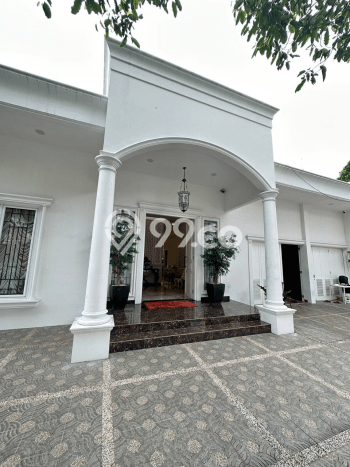 Dijual Rumah Premium dengan Fasilitas Sekitar Lengkap di Menteng, Jakarta Pusat Dijual Rumah Premium dengan Fasilitas Sekitar Lengkap di Menteng, Jakarta Pusat