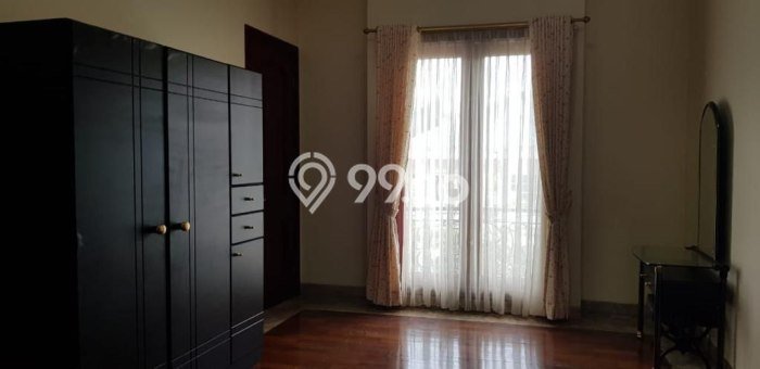 Sewa Rumah Strategis di Pondok Indah LT 350m2 / LB 600m2 Kondisi Bagus Sewa Rumah Strategis di Pondok Indah LT 350m2 / LB 600m2 Kondisi Bagus